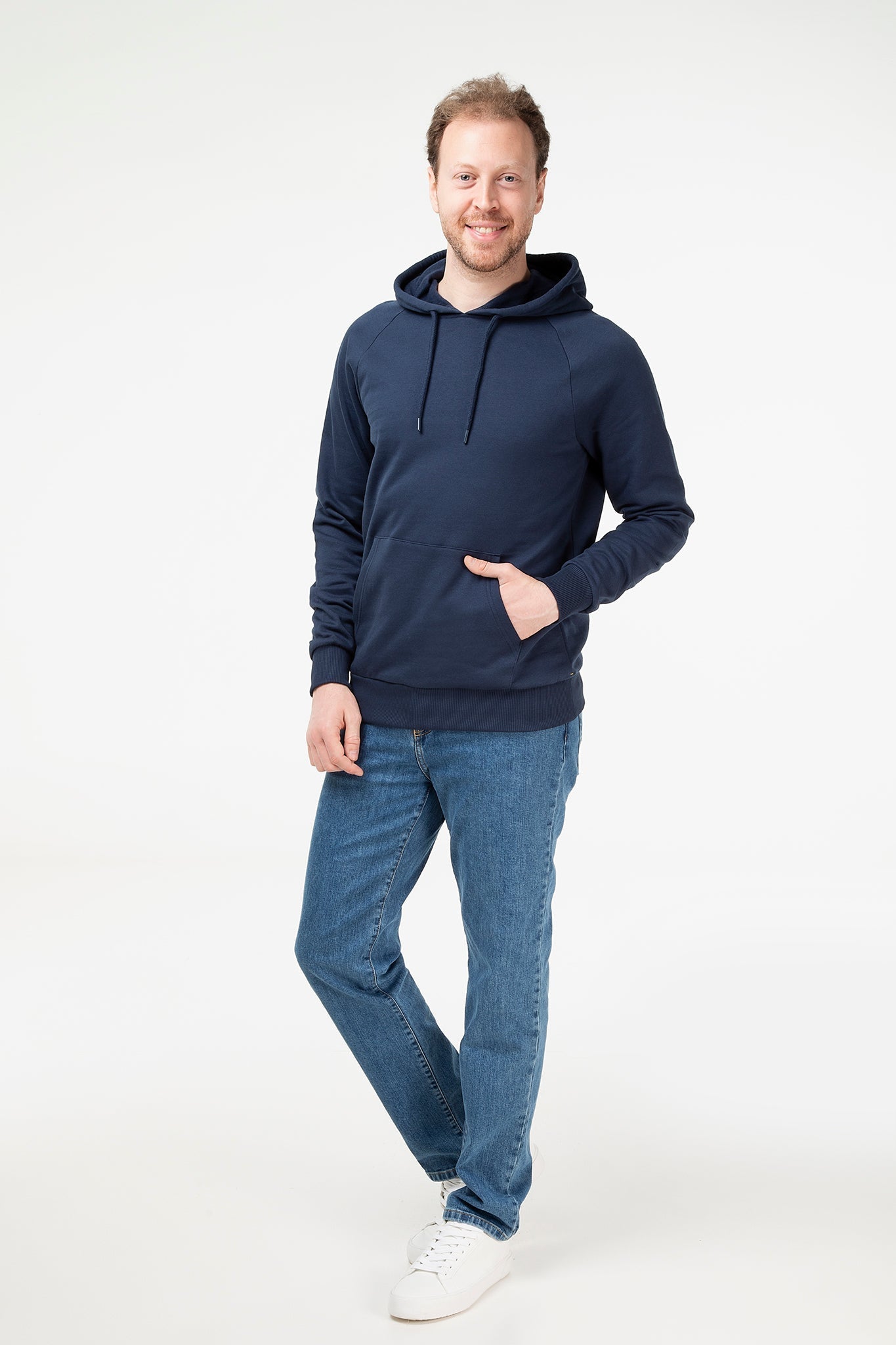 Unisex Raglan Hoodie aus Bio-Baumwolle - Evermind.eco