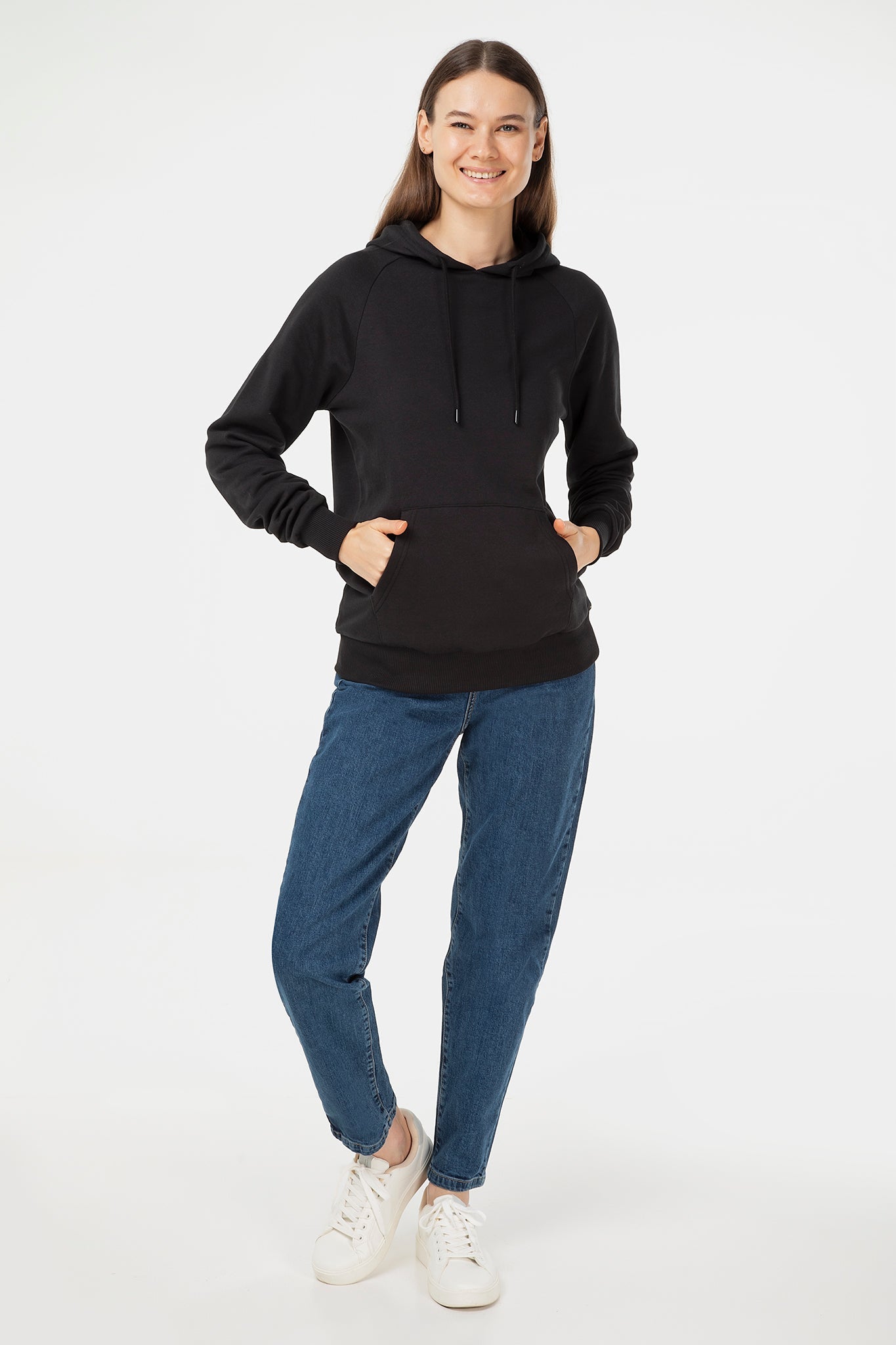 Unisex Raglan Hoodie aus Bio-Baumwolle - Evermind.eco