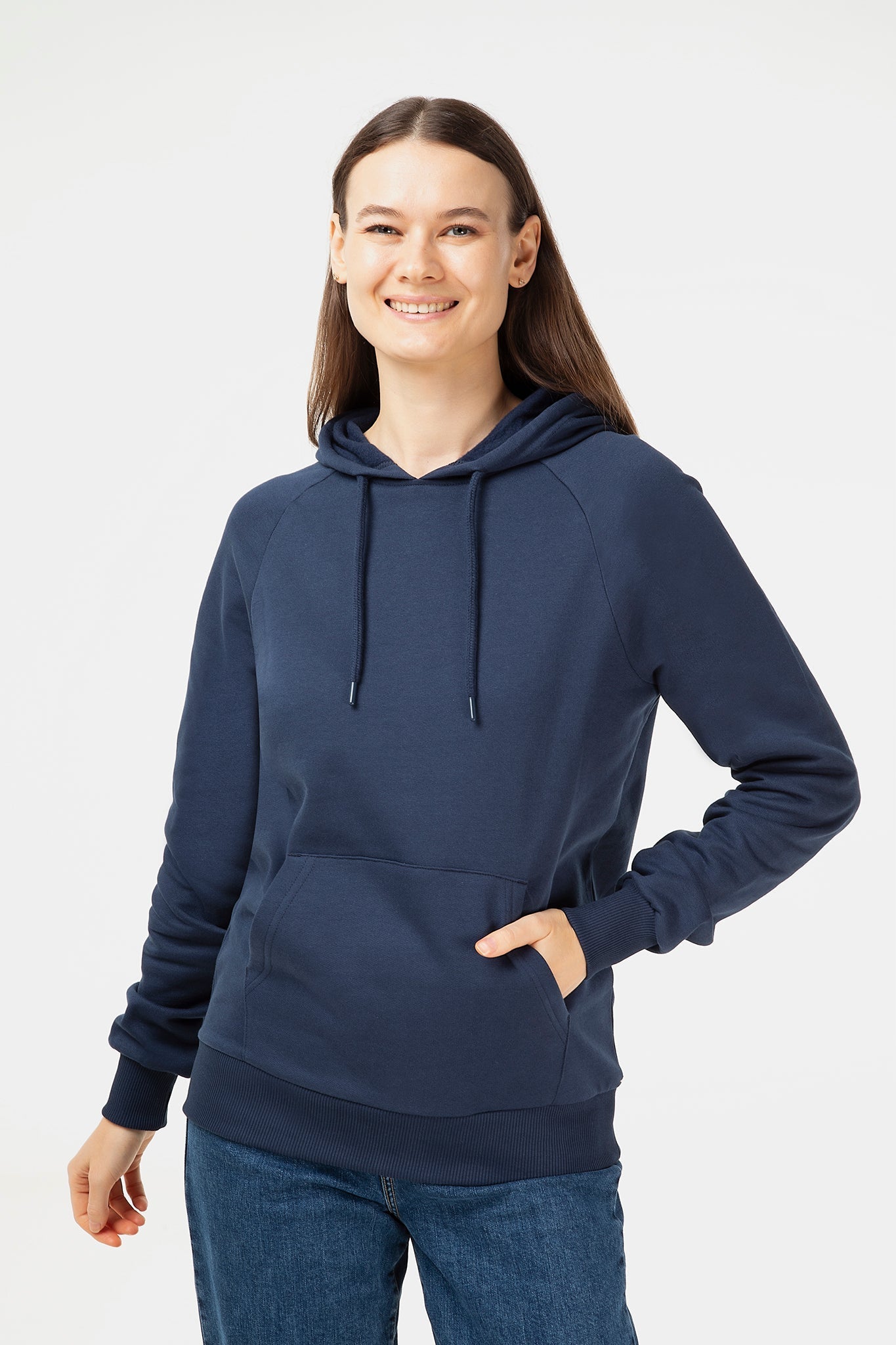 Unisex Raglan Hoodie aus Bio-Baumwolle - Evermind.eco