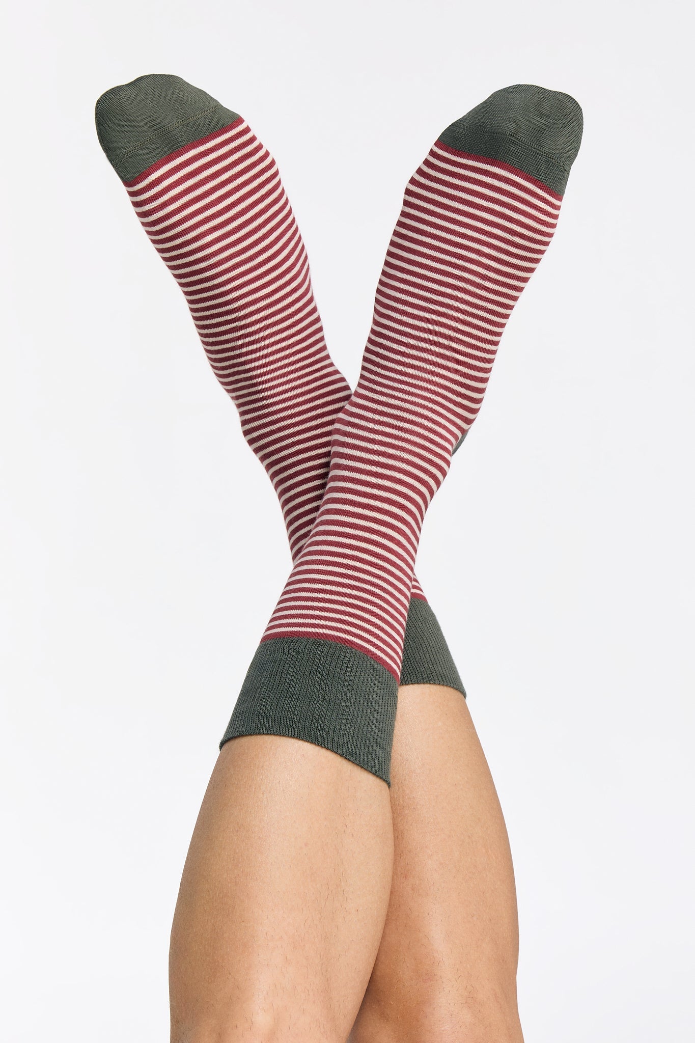 Unisex Socken im 2er-Set – Gestreift, nachhaltig & festlich - Evermind.eco