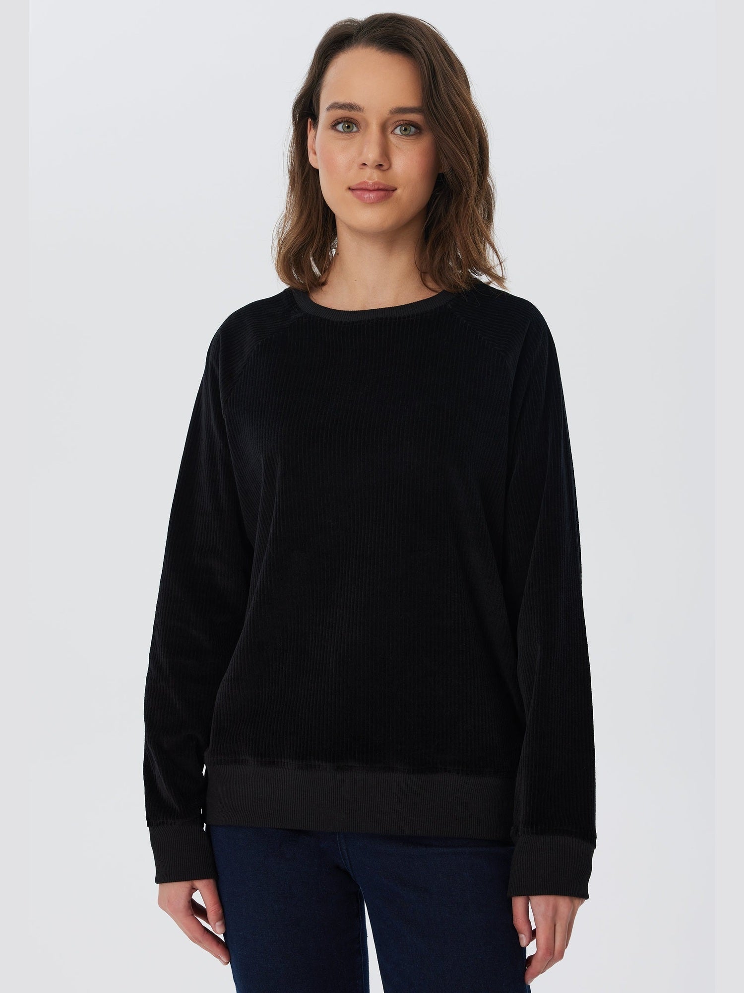 Damen Bio-Baumwoll Nicki-Cord Sweatshirt - Evermind.eco