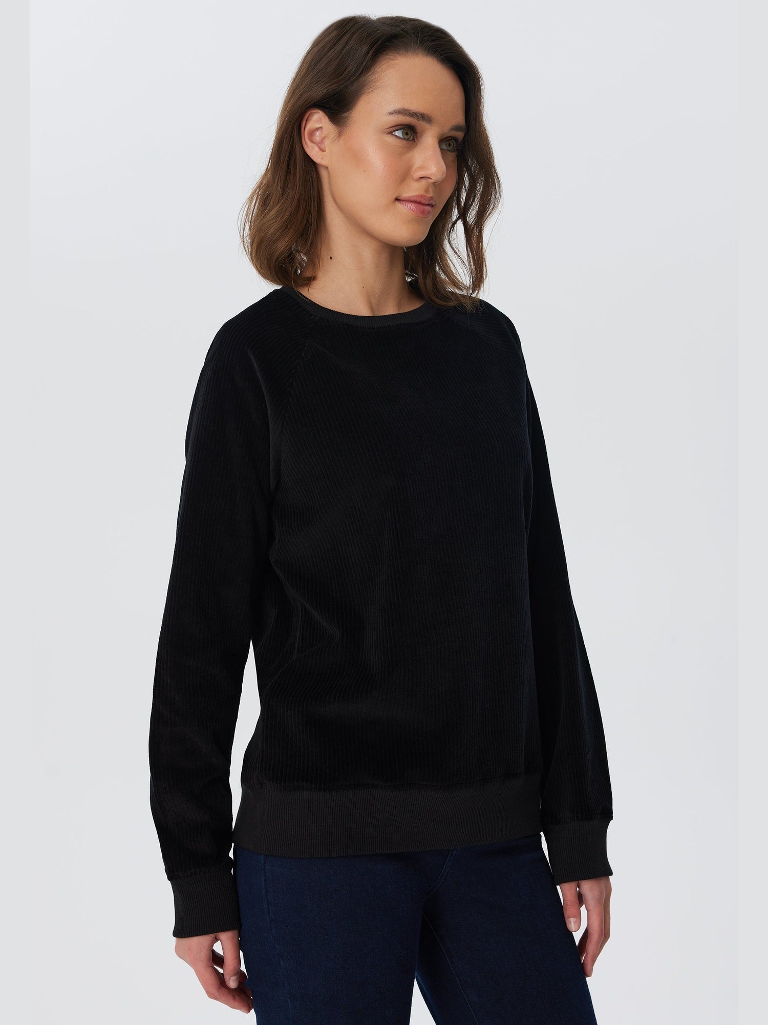 Damen Bio-Baumwoll Nicki-Cord Sweatshirt - Evermind.eco