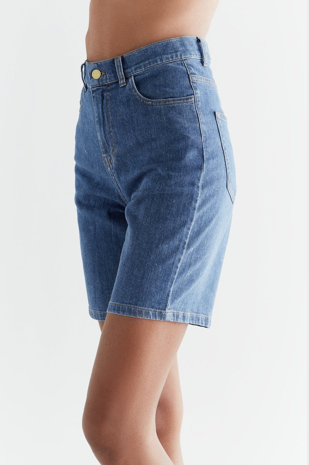 Damen Denim Shorts aus Bio-Baumwolle - Evermind.eco