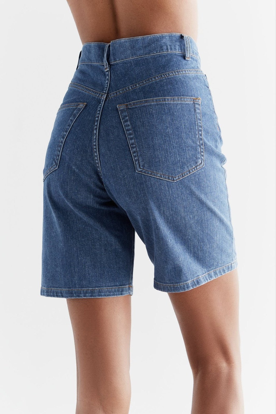 Damen Denim Shorts aus Bio-Baumwolle - Evermind.eco