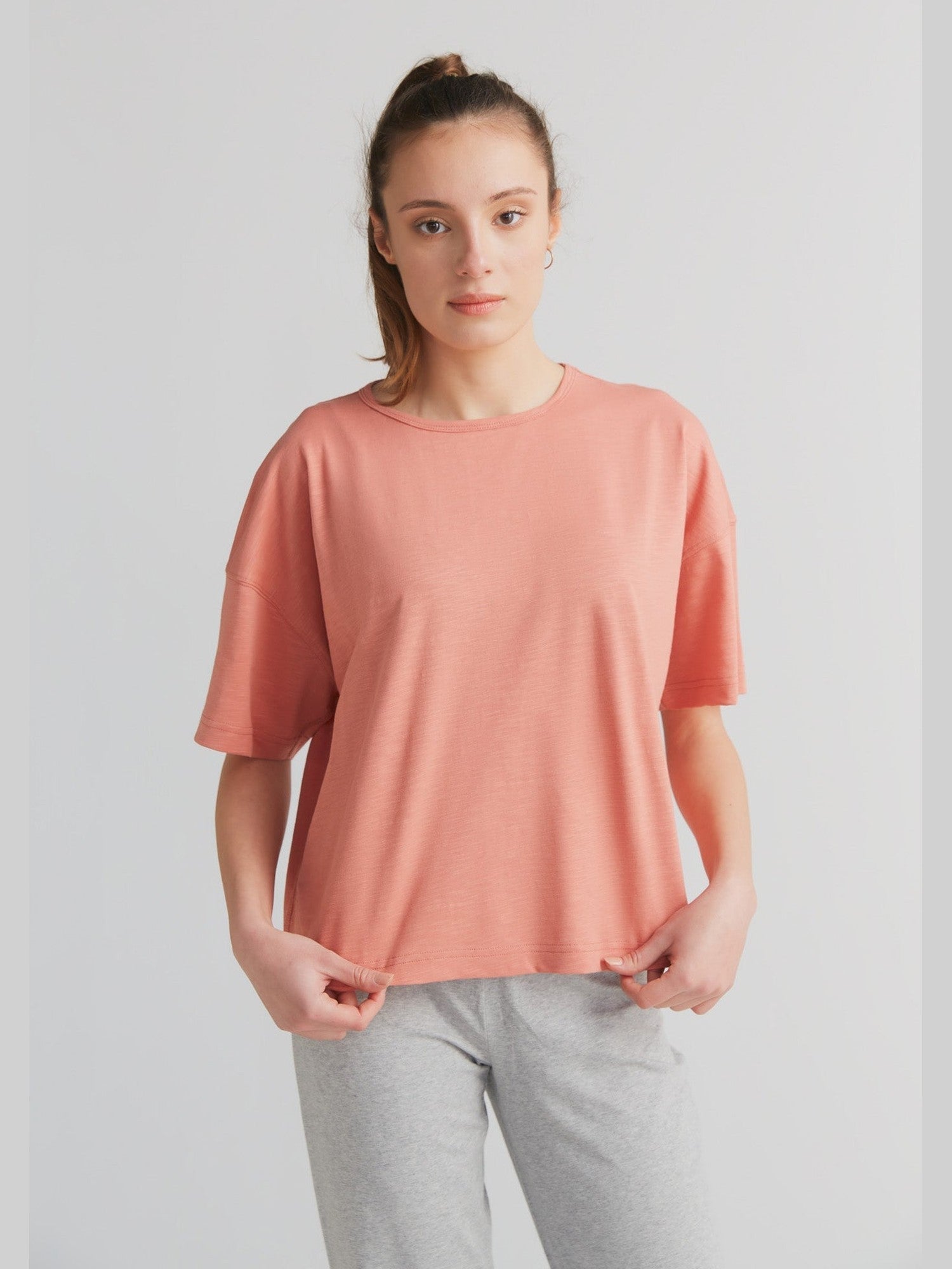 Damen Flammé lockeres T-Shirt - Evermind.eco