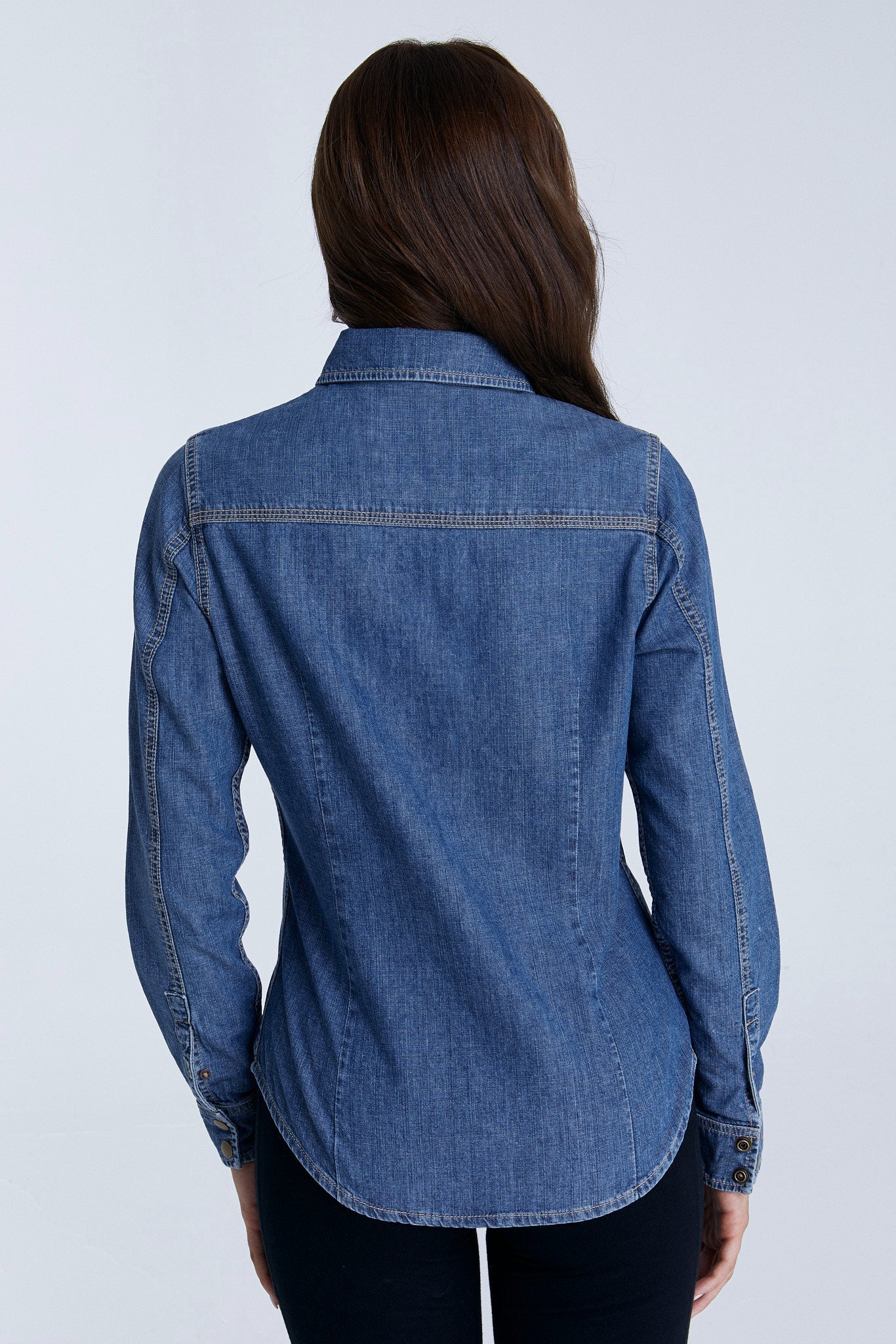 Damen Jeanshemd aus 100% Bio-Baumwolle - Evermind.eco