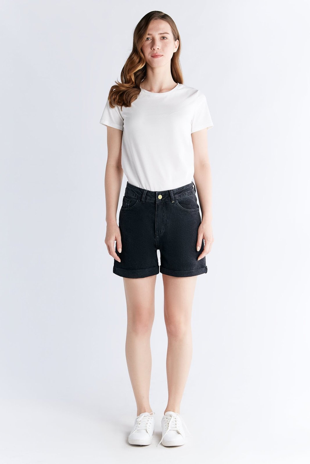 Damen Mom Fit Denim Shorts aus Bio-Baumwolle - Evermind.eco