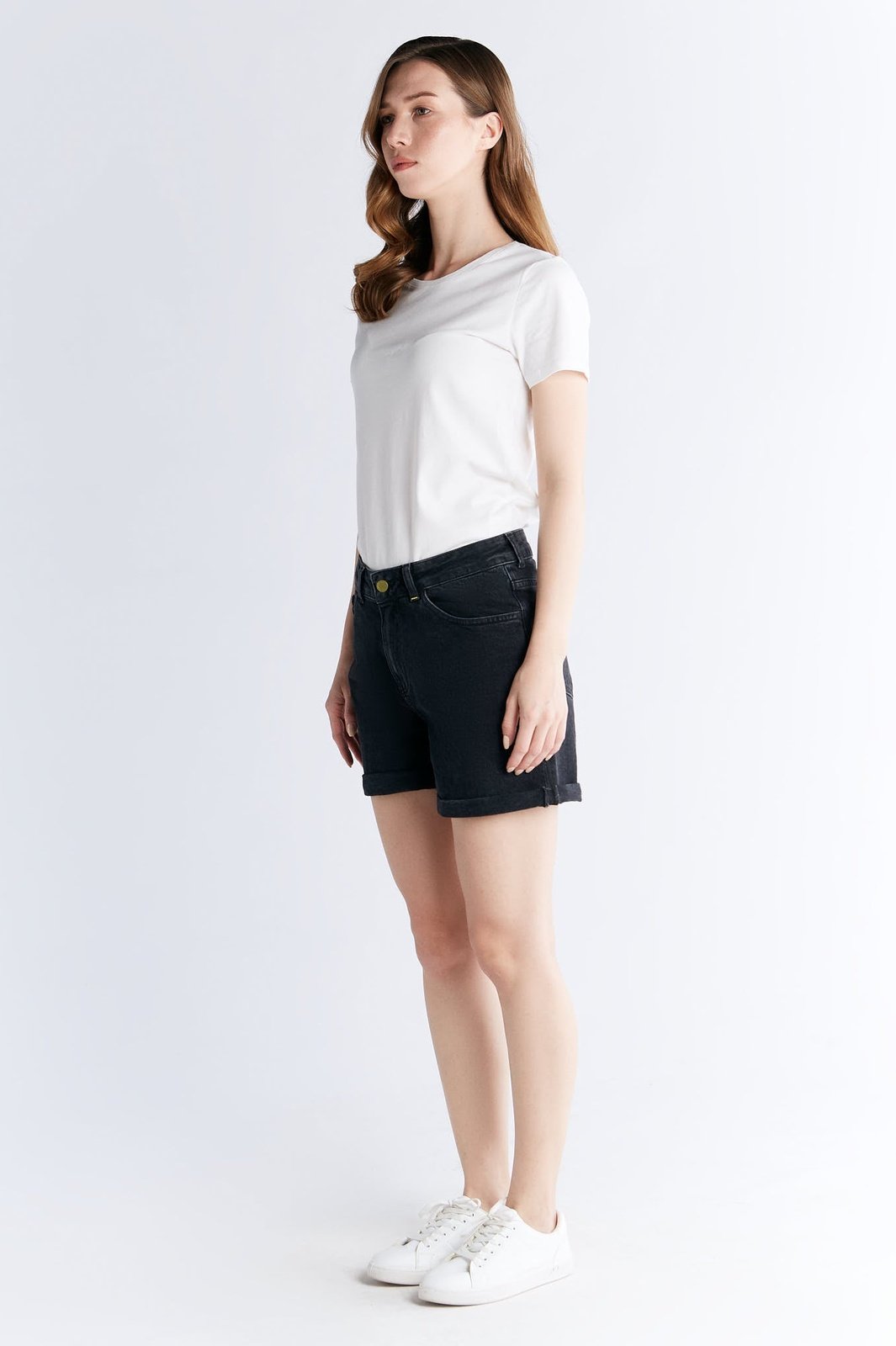 Damen Mom Fit Denim Shorts aus Bio-Baumwolle - Evermind.eco