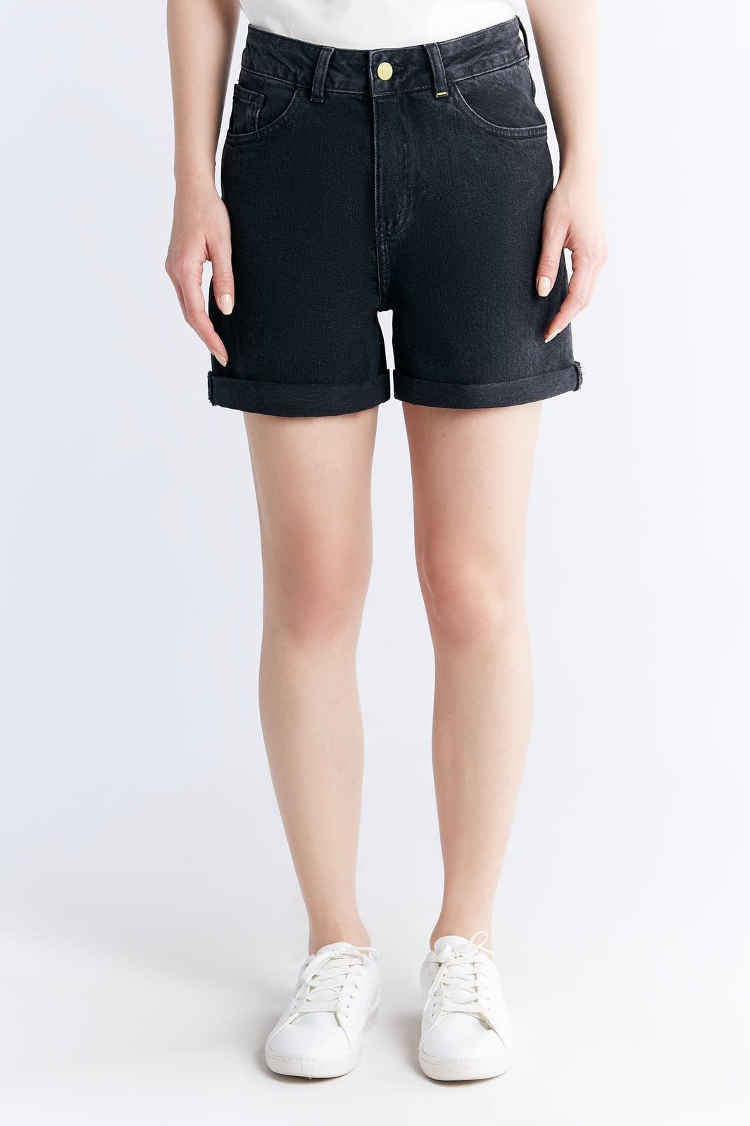Damen Mom Fit Denim Shorts aus Bio-Baumwolle - Evermind.eco