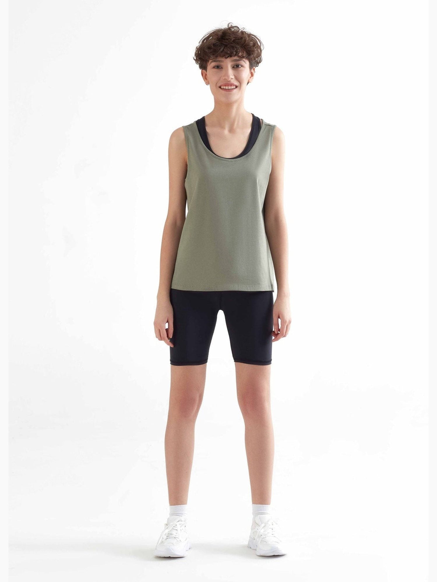 Damen Radlerhose recycelt - Evermind.eco
