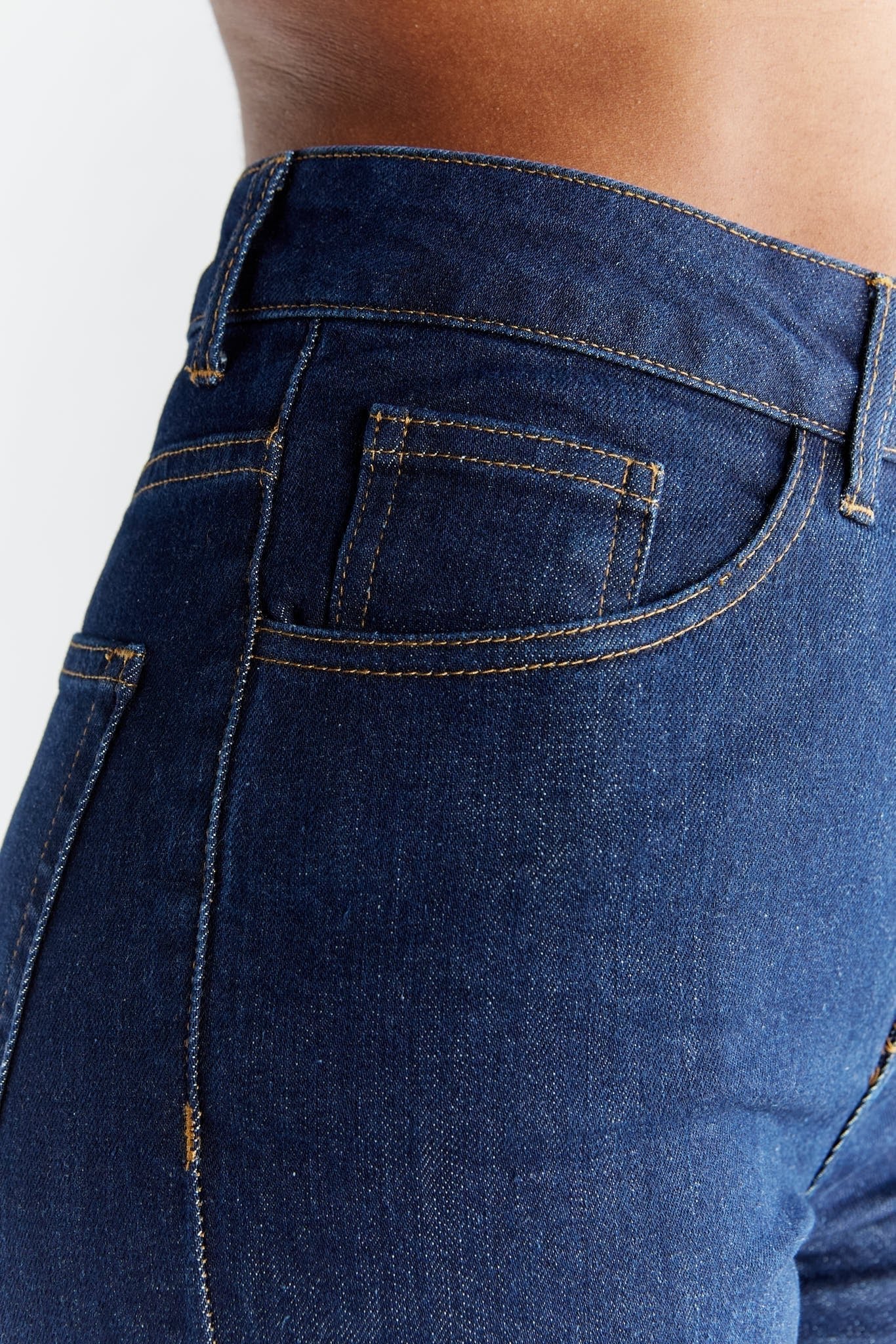 Damen Regular Fit Jeans aus Bio-Baumwolle - Evermind.eco