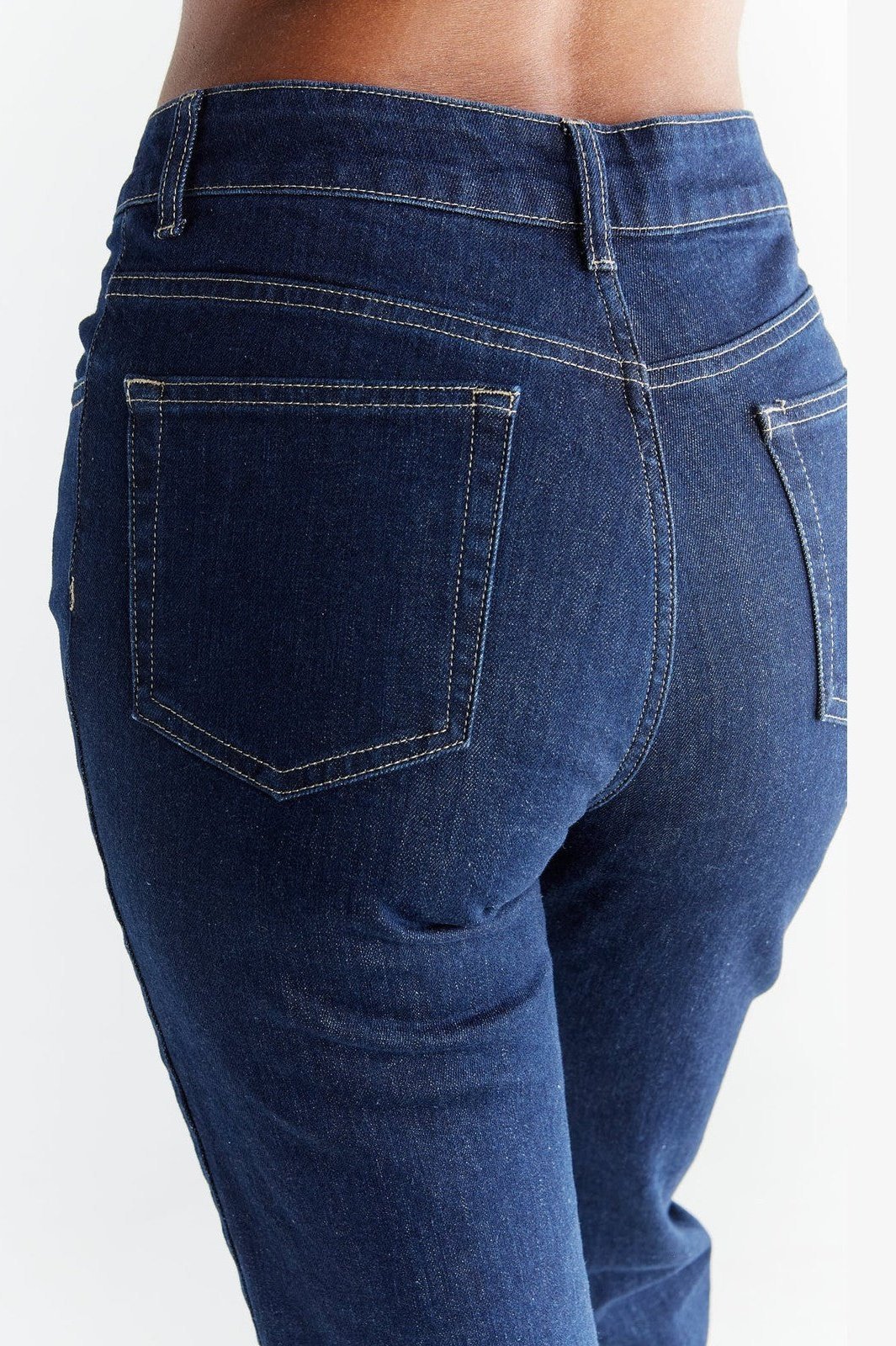 Damen Straight Fit Jeans aus Bio-Baumwolle - Evermind.eco