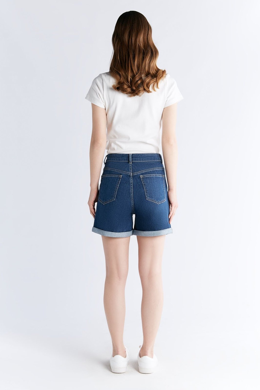 Damen Super Stretch Mom Fit Denimshorts - Evermind.eco
