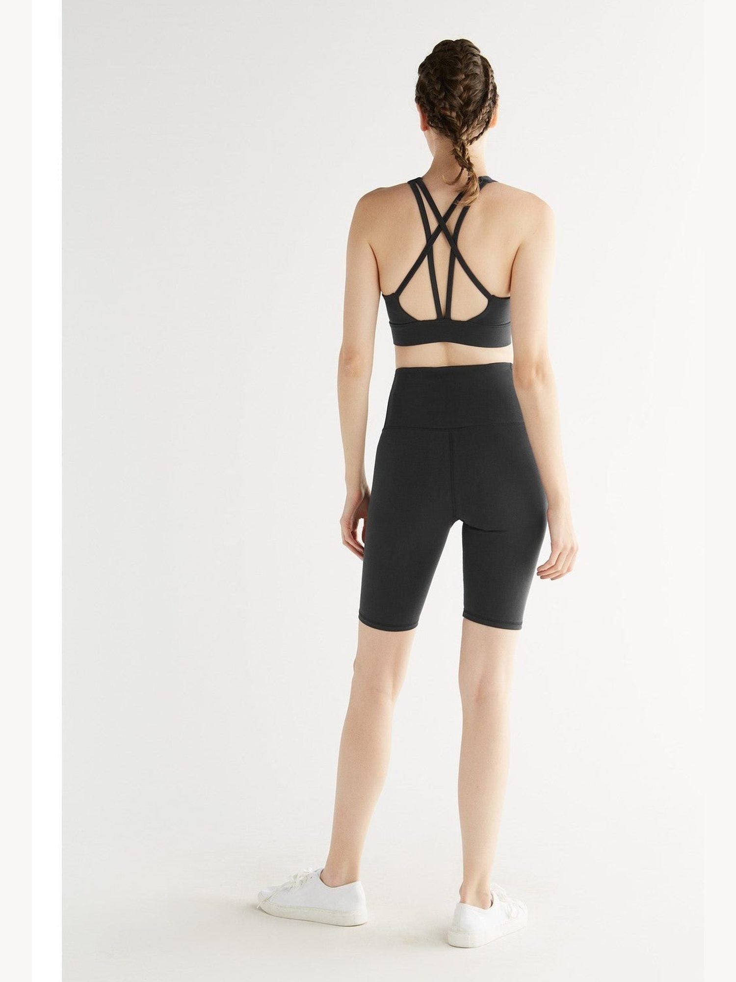 Damen Yoga Top recycelt - Evermind.eco