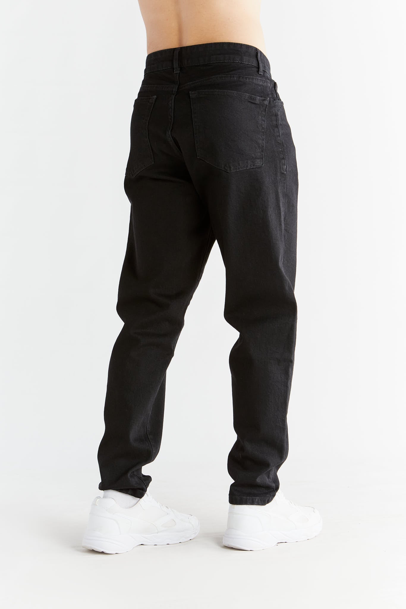 Herren Carrot Fit Jeans aus Bio-Baumwolle - Evermind.eco