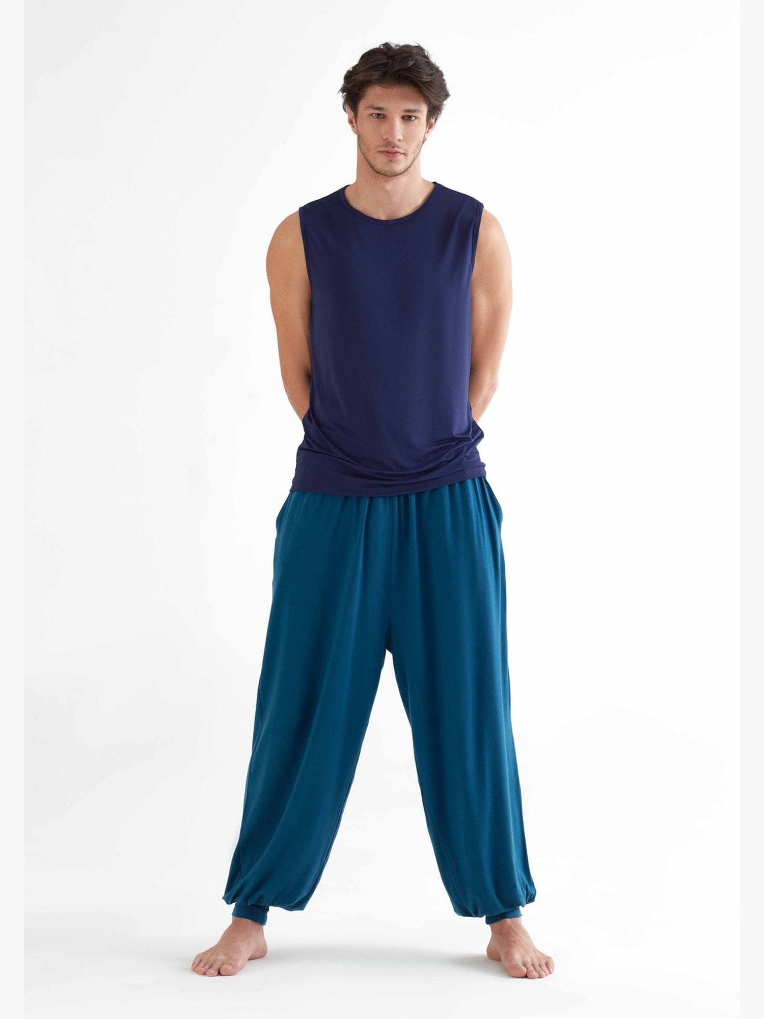 Herren Tanktop/Unterhemd recycelt - Evermind.eco